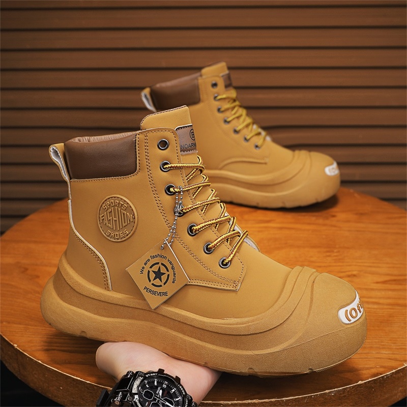 Mens Fashion Autumn 2025 - Sepatu Boots Pendek Modis dan Nyaman